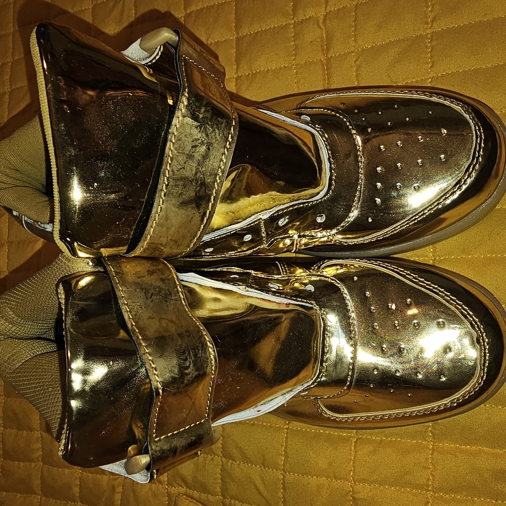 Gold High-top tennis